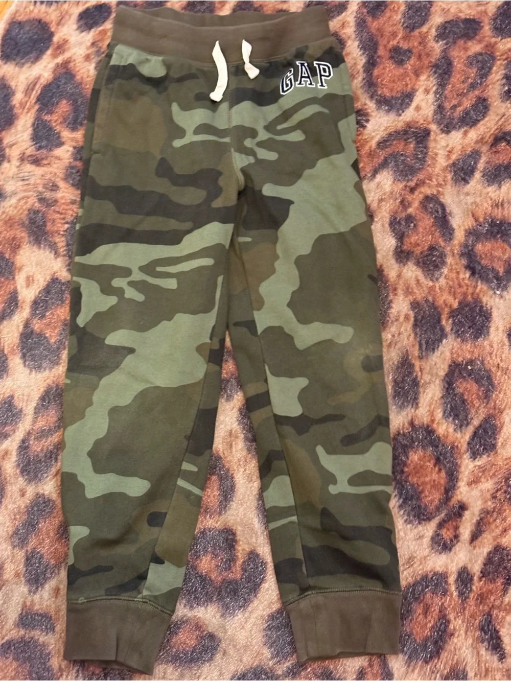 GAP Kids Camouflage Joggers in Olive/Tan